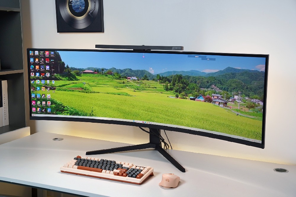 49英寸 165HZ 32:9曲面显示器